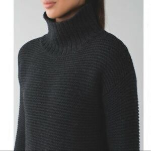 Lululemon Karma Kurmasana Charcoal Sweater